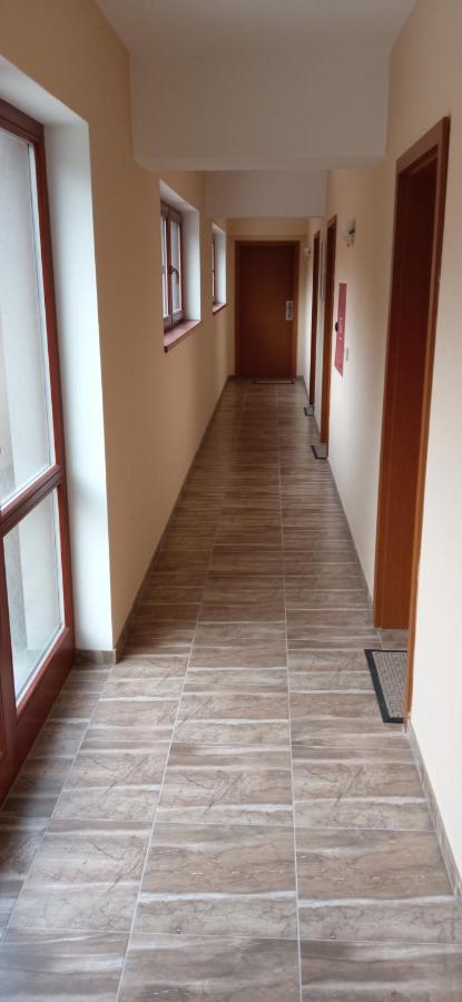 Penzion Ratmirak Maly Ratmirov Extérieur photo